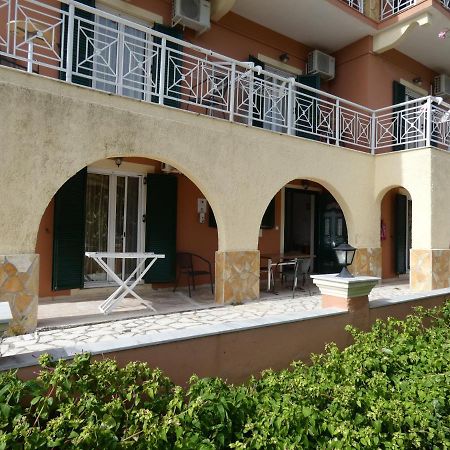 Dixtia Apartments Agios Georgios Pagon Exteriör bild