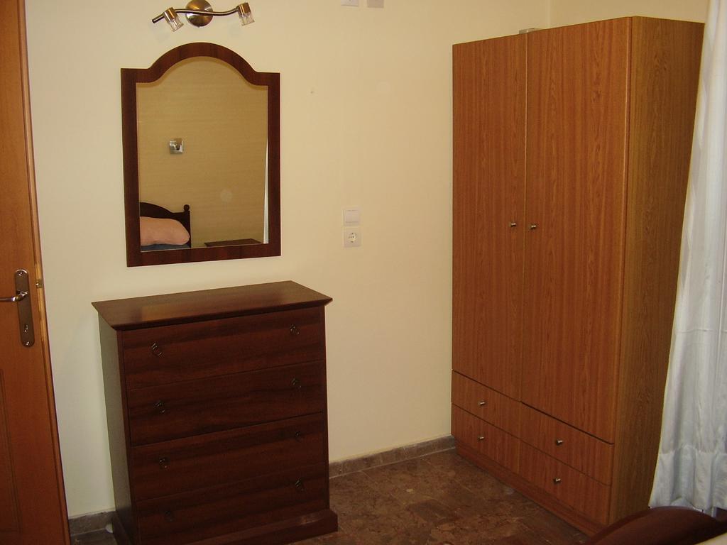 Dixtia Apartments Agios Georgios Pagon Rum bild