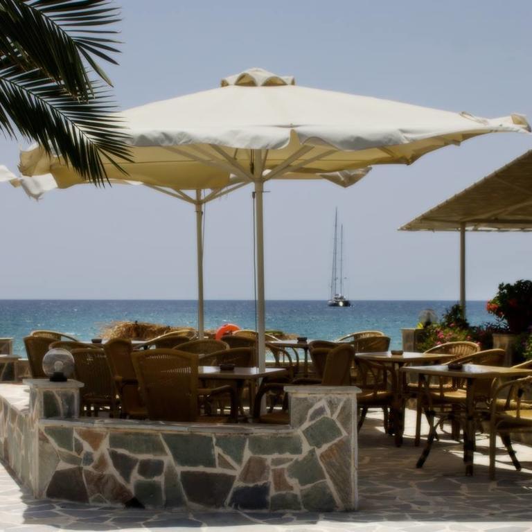 Dixtia Apartments Agios Georgios Pagon Exteriör bild
