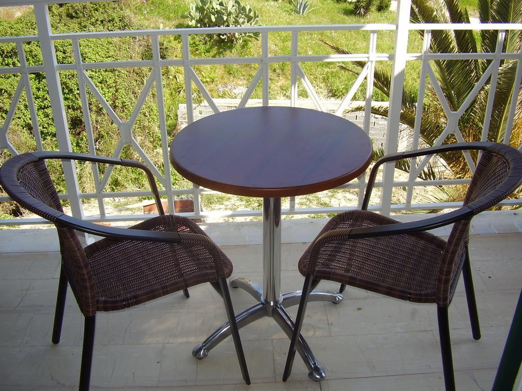 Dixtia Apartments Agios Georgios Pagon Rum bild